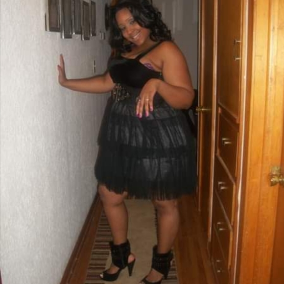 Dress - Picture 5 of 5